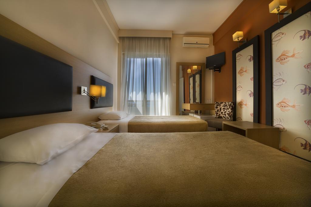 Hotel Delfini 2*
